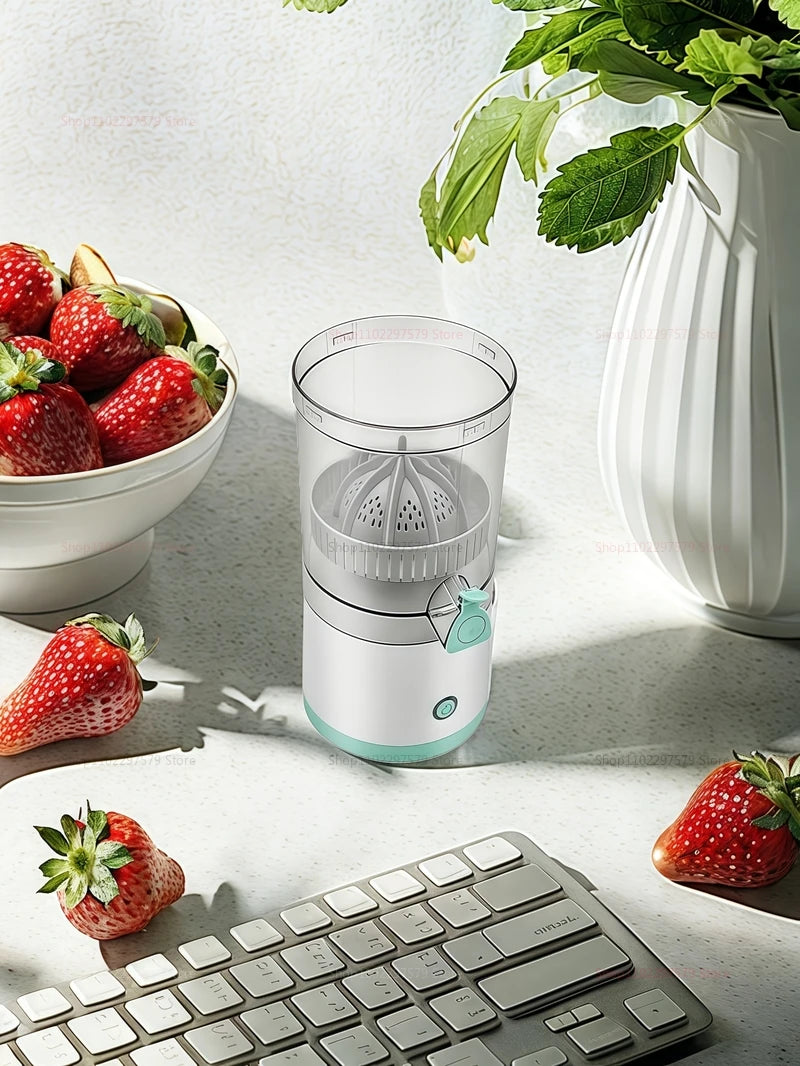 7.4V Portable Electric Juicer USB Rechargeable Fruit Blender For Orange Lemon Juicing Household Personal Juice Squeezer Mixer