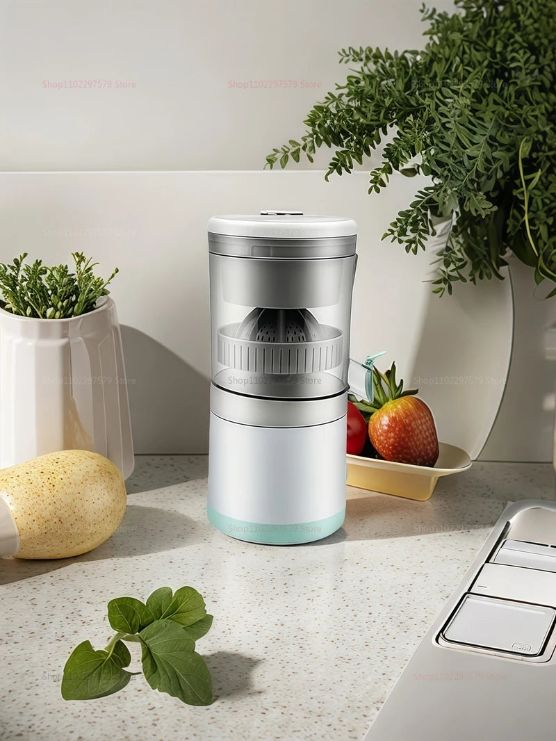 7.4V Portable Electric Juicer USB Rechargeable Fruit Blender For Orange Lemon Juicing Household Personal Juice Squeezer Mixer