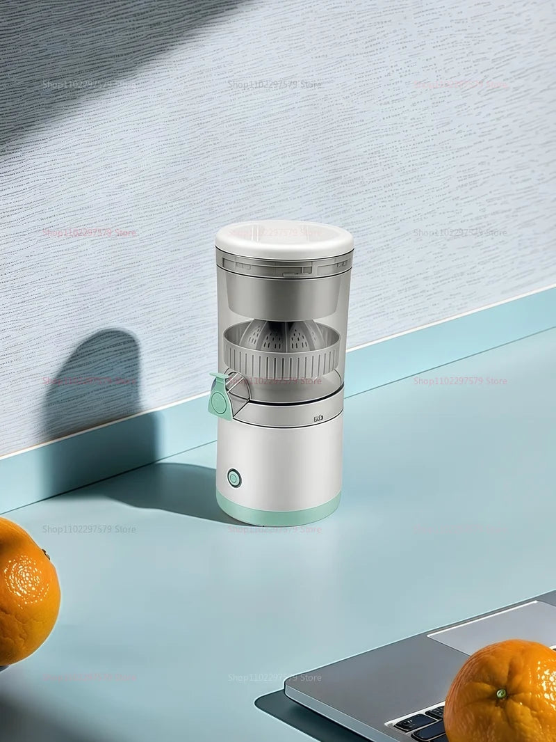 7.4V Portable Electric Juicer USB Rechargeable Fruit Blender For Orange Lemon Juicing Household Personal Juice Squeezer Mixer